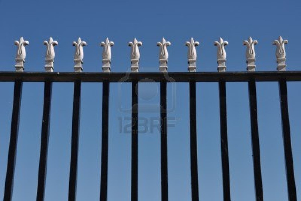 Fence (ခြံစည်းရိုး)