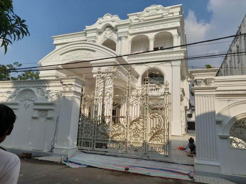 ဝန်းတံခါး