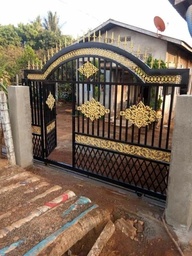 ဝန်းတံခါး