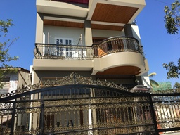 ဝန်းတံခါး